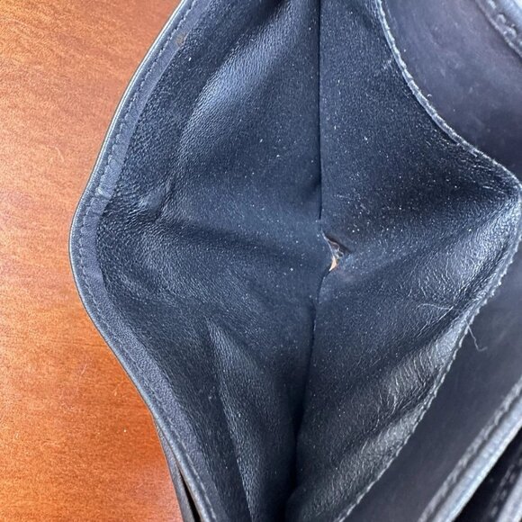 Gucci Vintage Leather Compact Wallet - Picture 10 of 15